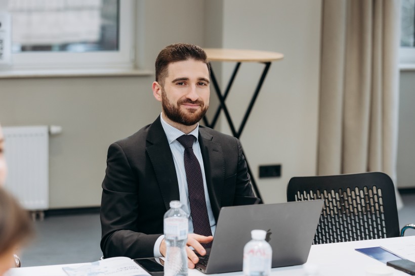 Over 35 governments and 90 international organizations provide systematic support to Ukrainian education: the Ministry of Education and Science strengthens international partnerships
