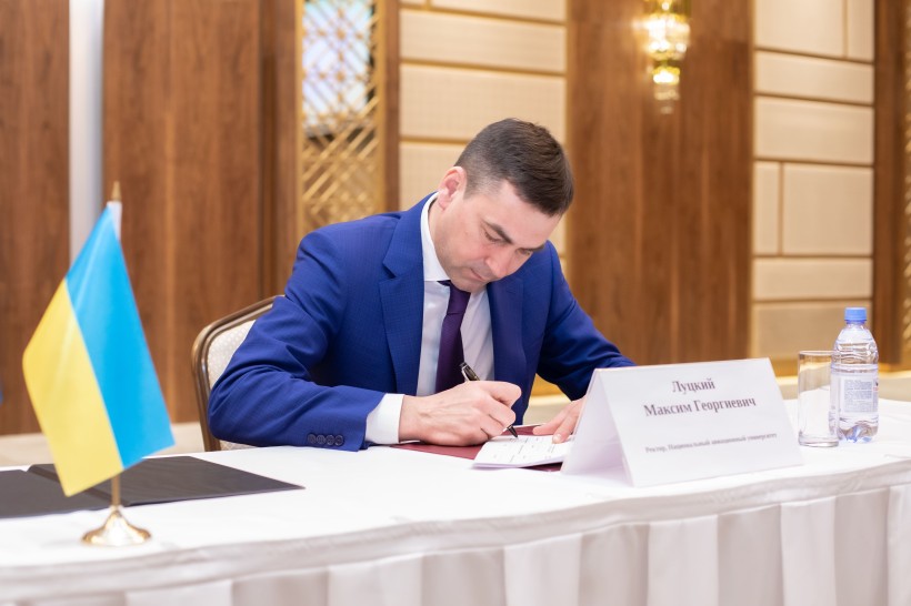 НАУ та Казахський державний юридичний університет уклали договір про подвійні дипломи