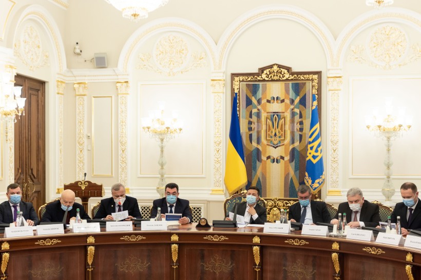 Володимир Зеленський вручив відзнаки лауреатам Державних премій України в галузі науки і техніки 2020 року