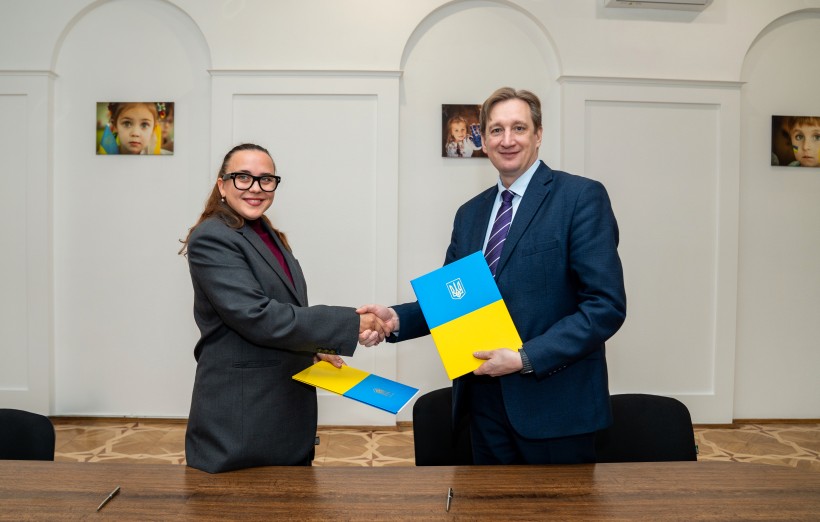 МОН та Освітній холдинг А+ підписали меморандум про співпрацю