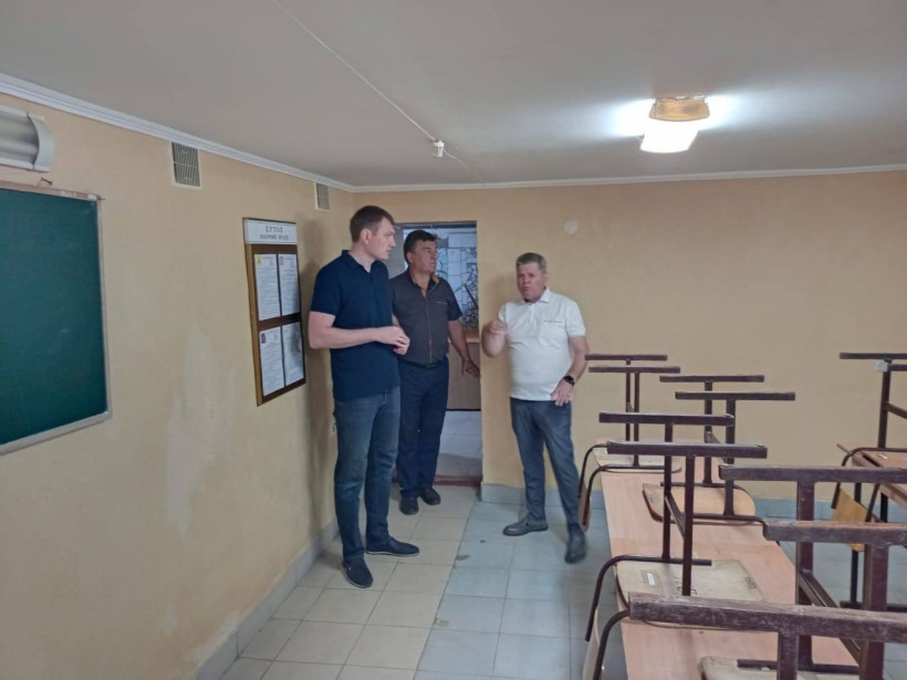 Заступник Міністра ознайомився зі станом готовності закладів освіти Прикарпаття до нового навчального року