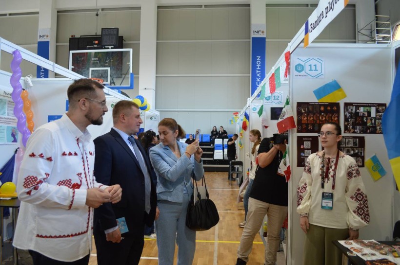 Видатний історичний результат України у Світовому фіналі Міжнародного конкурсу комп’ютерних проєктів INFOMATRIX 2025 у м. Бухарест, Румунія