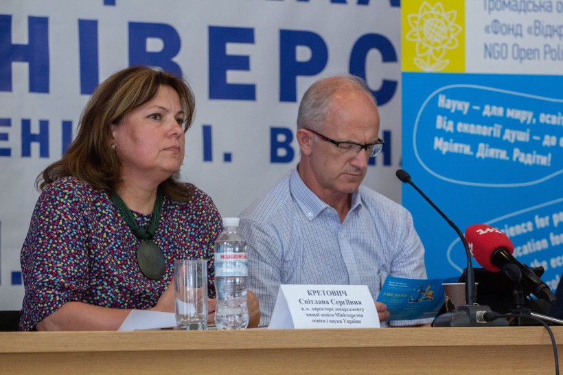 Вступ без ЗНО, паспорта та атестата – для жителів окупованих територій запрацювали освітні центри «Крим-Україна» та «Донбас-Україна»