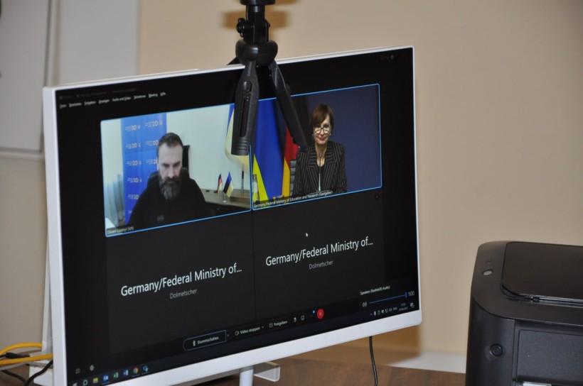 Оксен Лісовий, міністр освіти і науки України, провів зустріч із федеральним міністром освіти та наукових досліджень Німеччини пані Беттіною Штарк-Ватцінгер
