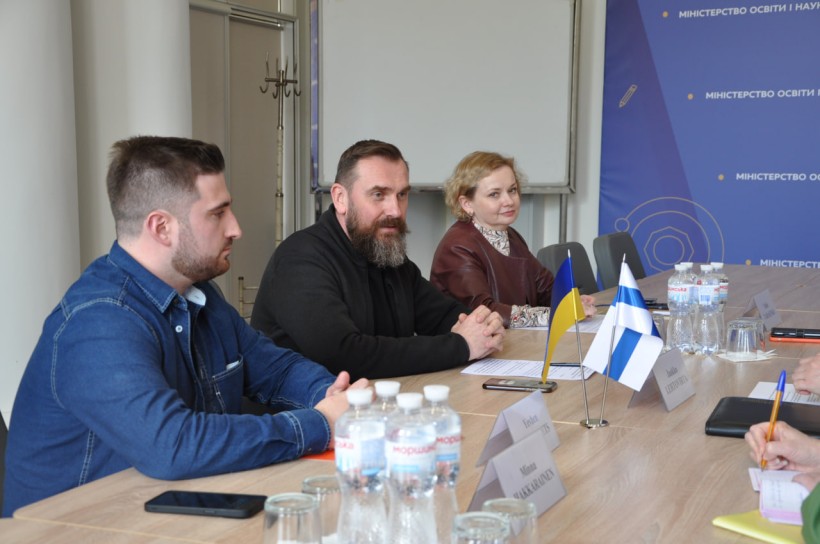 Міністр освіти і науки України Оксен Лісовий провів зустріч із Надзвичайним і Повноважним Послом Фінляндії в Україні Яакко Лехтовіртою