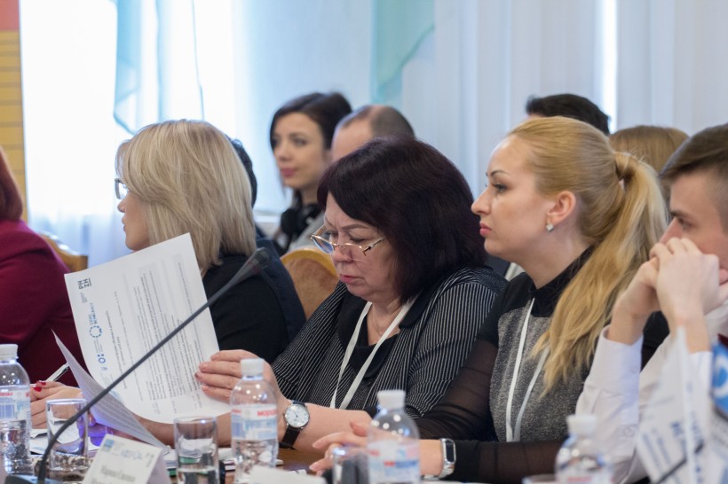“Освітяни отримали ще одну якісну відкриту платформу, де є інструменти для розвитку громадянської освіти”, - заступник Міністра Павло Хобзей на презентації сайту “Живемо в демократії”