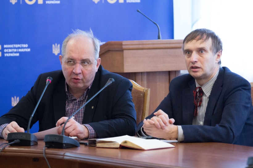 Кожна національна громада зможе впливати на кількість годин вивчення материнської мови в школі через навчальний план, - заступник Міністра освіти і науки Павло Хобзей