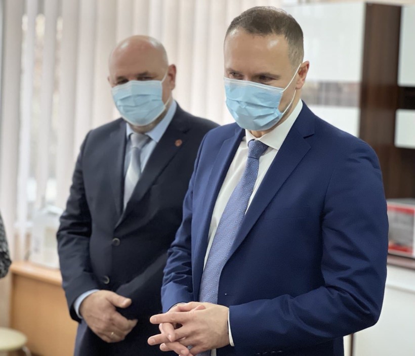 Під час робочого візиту в заклади освіти Київської області Сергій Шкарлет відвідав Шкарівський опорний ліцей-гімназію