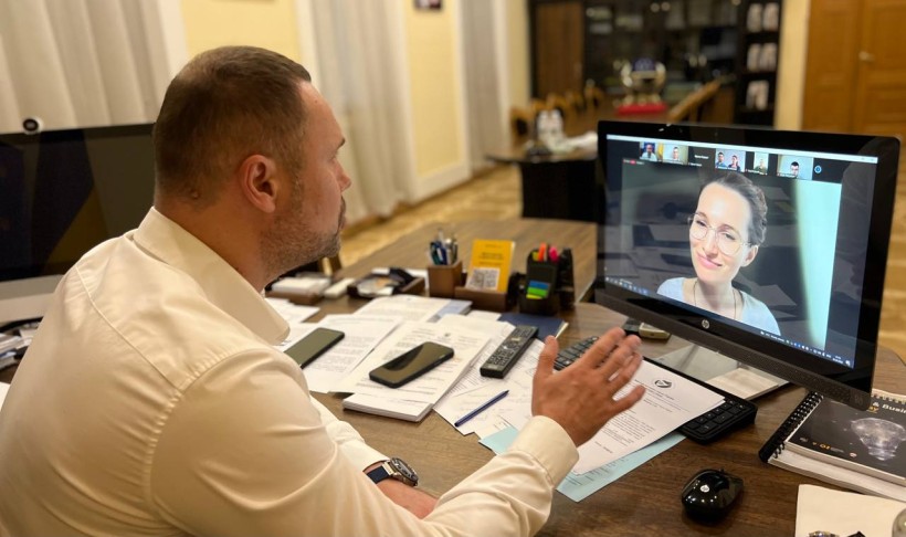 Відбувся II круглий стіл «Стипендіати: досвід, реалії, можливості»