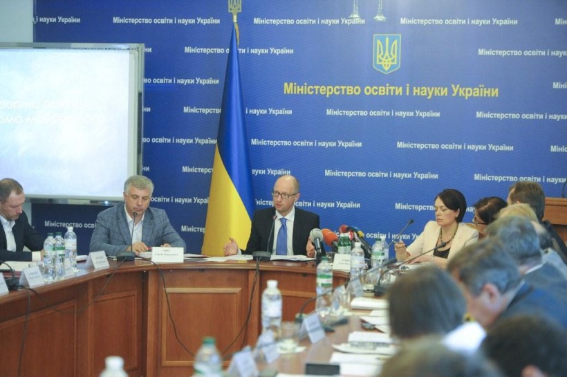 Арсеній Яценюк: «Вважаю правильними реформи, які впроваджує Міністерство освіти і науки»