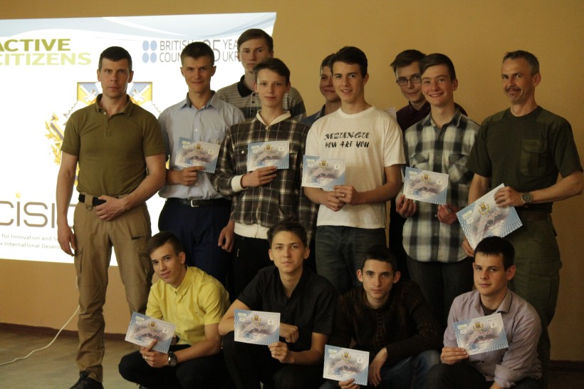 Як надавати першу медичну допомогу та захиститися від емоційного вигорання - у ДЮІ реалізують соціальні проекти