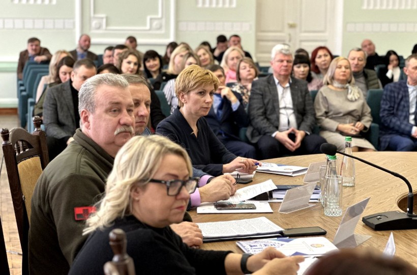 В Умані обговорили вплив війни рф проти України на результати навчання
