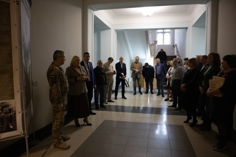 У МОН презентували виставковий мобільний проєкт «Під заступництвом Святої Покрови»