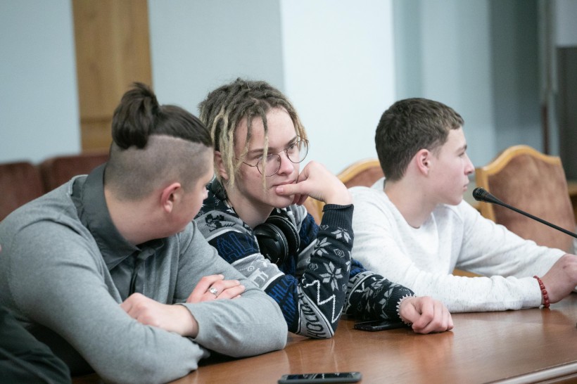 Заступник Міністра Павло Хобзей провів зустріч зі школярами в межах Всеукраїнського тижня права