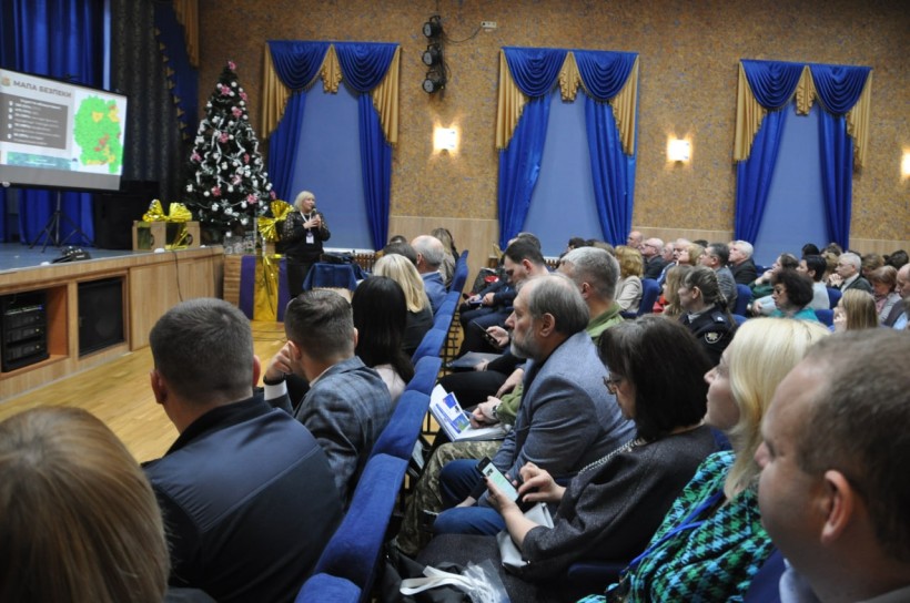 За участю заступниці Міністра освіти і науки України підбили підсумки року в освітній сфері Житомирщини
