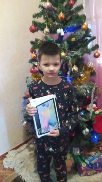 Цифрові пристрої для здобувачів освіти: понад 3 тис. планшетів отримали учні Дніпровщини, Донеччини та Миколаївщини