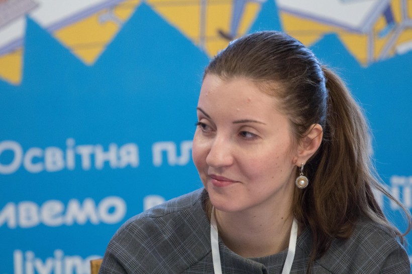 “Освітяни отримали ще одну якісну відкриту платформу, де є інструменти для розвитку громадянської освіти”, - заступник Міністра Павло Хобзей на презентації сайту “Живемо в демократії”