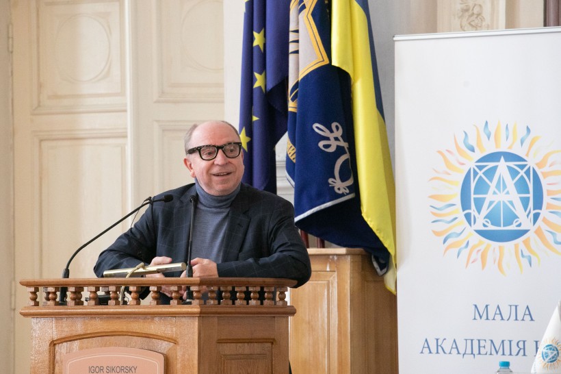 Міністр занепокоєна, що молоде покоління втрачає наполегливість і терпіння – з виступу Лілії Гриневич перед лауреатами стипендії Президента України
