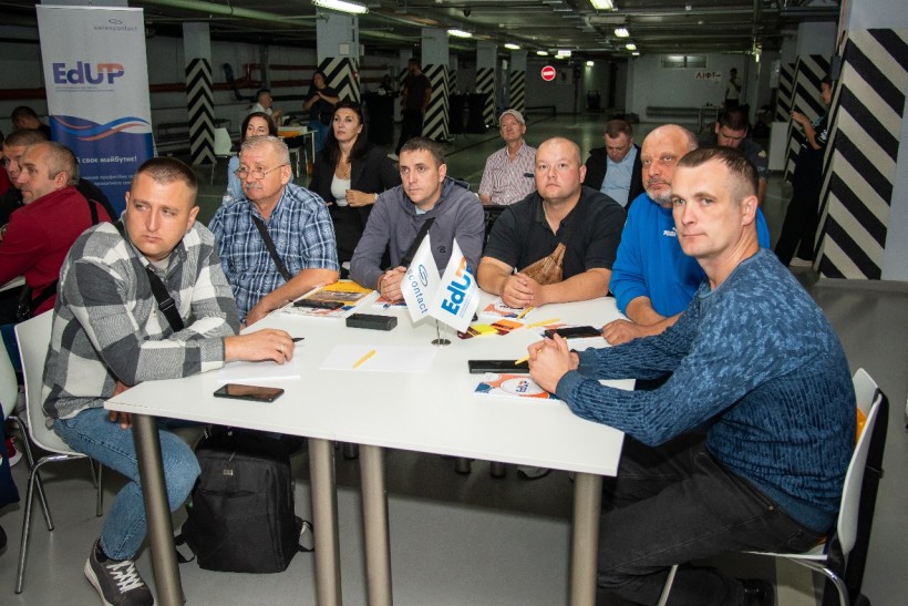 30 майстрів профтехів відвідали навчально-практичну конференцію «Сучасні технології в системі утеплювання будівель»