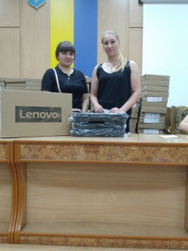 Учителі Луганщини отримали майже 700 ноутбуків від ЮНІСЕФ