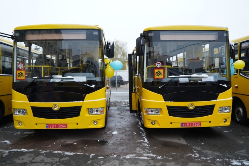 Громади Київщини отримають 35 нових шкільних автобусів