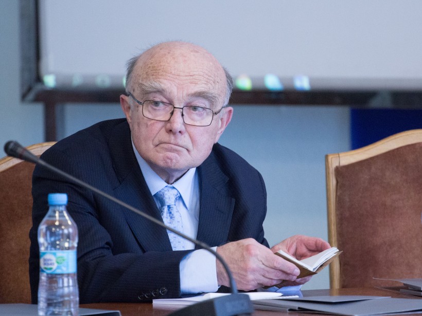 У МОН нагородили переможців конкурсу наукових і творчих робіт про Голодомор