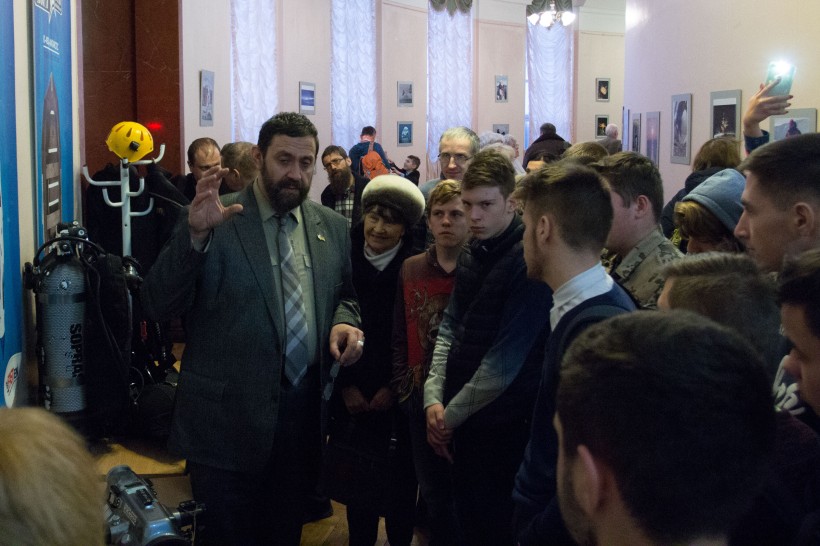 Нототенії, морські слоненятка та гігантські зірки – в Києві відкрилася виставка підводного фотографа, полярника Андрія Утєвського