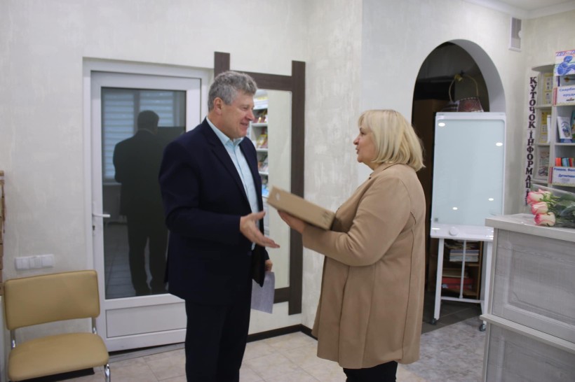 Учителі ліцею в Київській області отримали хромбуки