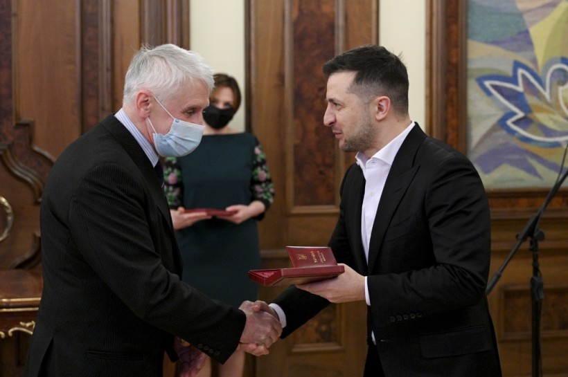 25-річчя антарктичної станції «Академік Вернадський»: уперше в історії Президент поспілкувався з українськими полярниками в режимі реального часу та вручив державні нагороди
