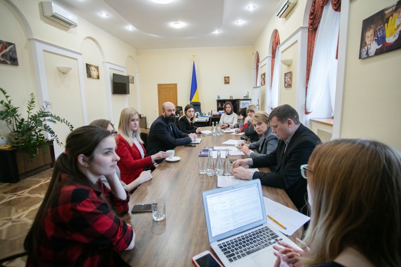 Соціальні проекти та поширення кращих практик серед школярів і студентів - МОН підписало Меморандум з фундацією “З країни в Україну”