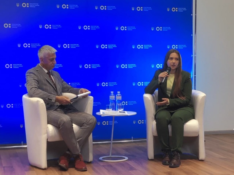 Популяризація науки через підвищення престижу професії вченого та єдина вебплатформа для українських дослідників – підсумки брифінгу “Говоримо про науку!”