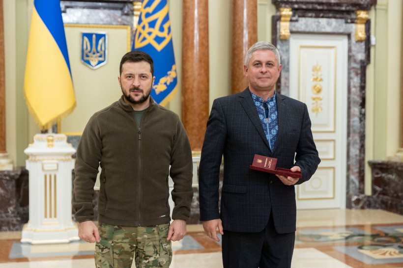 Про сумлінну роботу українських освітян сьогодні свідчать не лише здобутки їхніх учнів на олімпіадах, а й перемоги на фронті, – Володимир Зеленський
