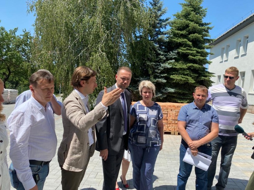 Якісна дошкільна освіта є пріоритетним напрямом у діяльності МОН, – Сергій Шкарлет під час відвідування ясел-садка № 32 «Дивосвіт» у Маріуполі