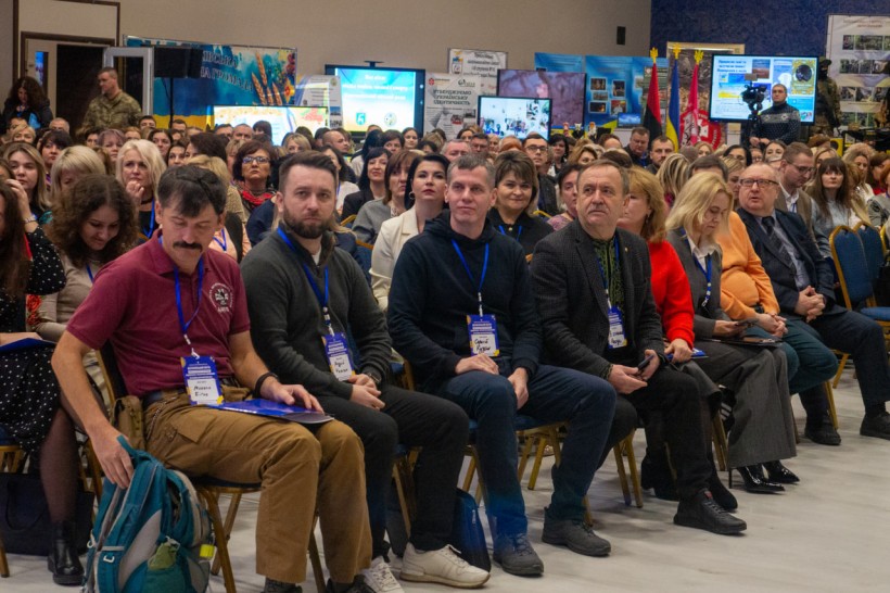Відбувся Всеукраїнський форум «Майбутнє України в руках молоді: національно-патріотичне виховання як основа державотворення»