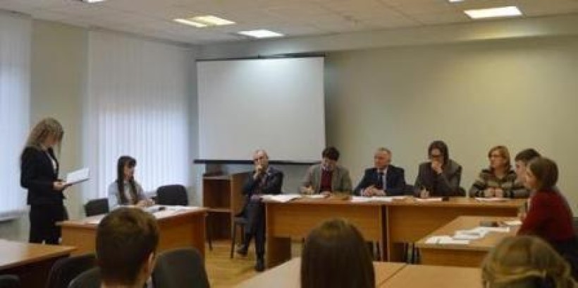 Студенти ДНУ – переможці дебатів «Хабарництво і корупція – стоп!»
