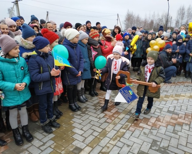 У селі на Волині відкрили нову школу, де зможуть навчатися понад 230 місцевих дітей