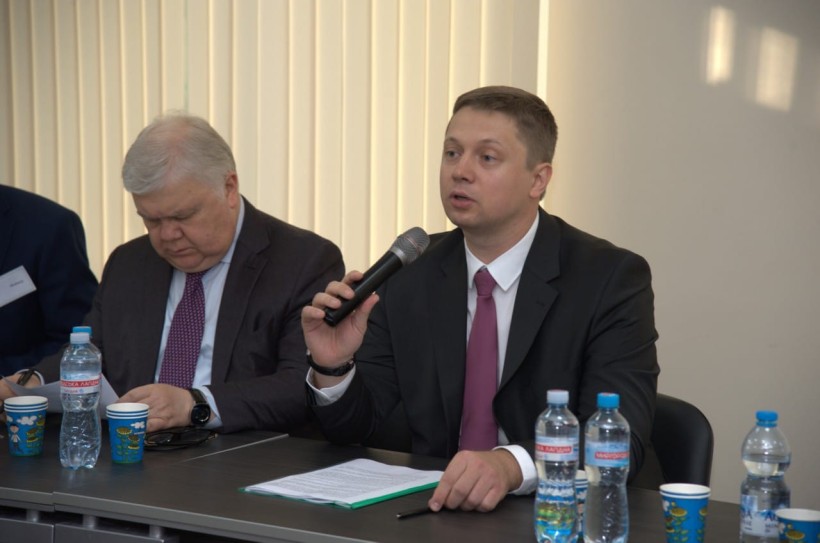 "Попри те, що Росія завдала критичних втрат нашій морській науці, сьогодні ми "однією мовою" говоримо з провідними країнами про проблеми Світового океану та спільно шукаємо їх рішення" - очільник директорату науки Дмитро Чеберкус
