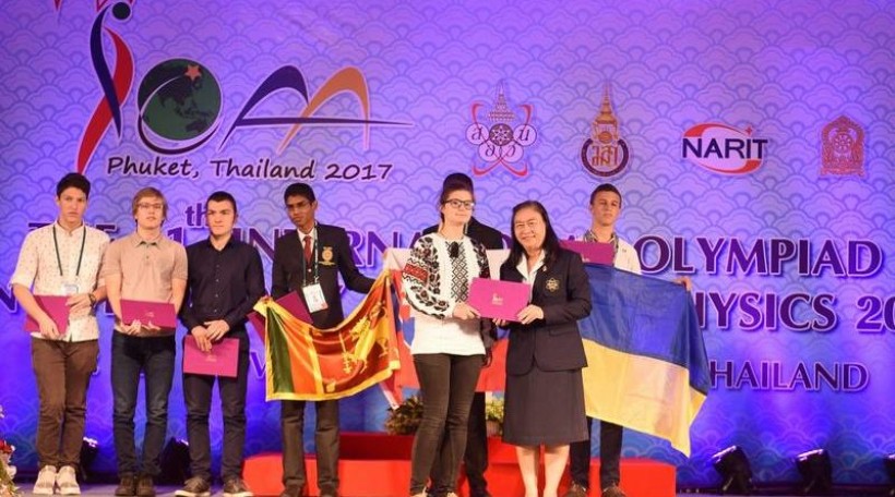 Протягом 2017-го українські учасники вибороли 24 медалі на міжнародних учнівських олімпіадах – завершальними стали нагороди на змаганнях з астрономії