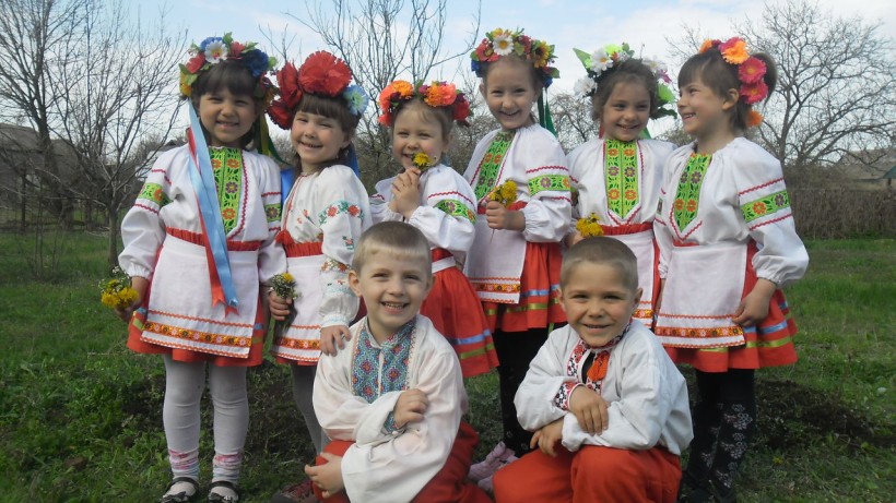 На Миколаївщині відбувся екологічний флеш-моб «Приєднайся до Дня довкілля – посади вишню – окрасу рідної землі»