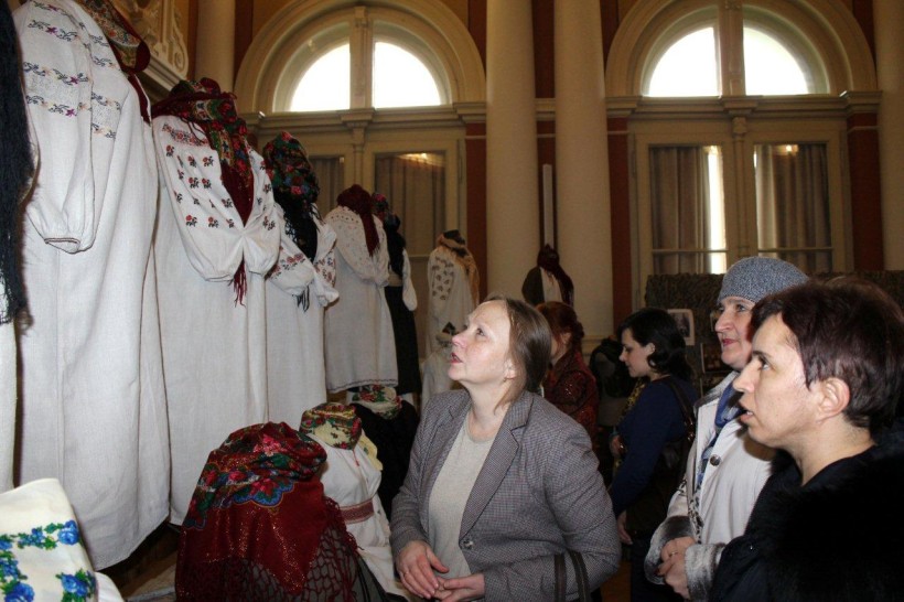 У Львівській політехніці відкрита виставка національних вишивок