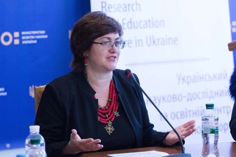 У МОН нагородили переможців конкурсу наукових і творчих робіт про Голодомор