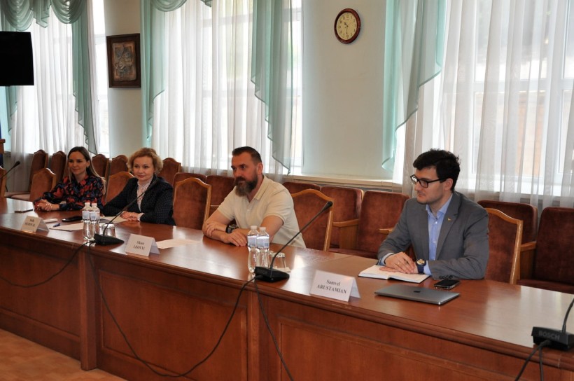 Оксен Лісовий, міністр освіти і науки України, провів робочу зустріч із Арадом Бенкьо, Надзвичайним і Повноважним Послом Австрійської Республіки в Україні