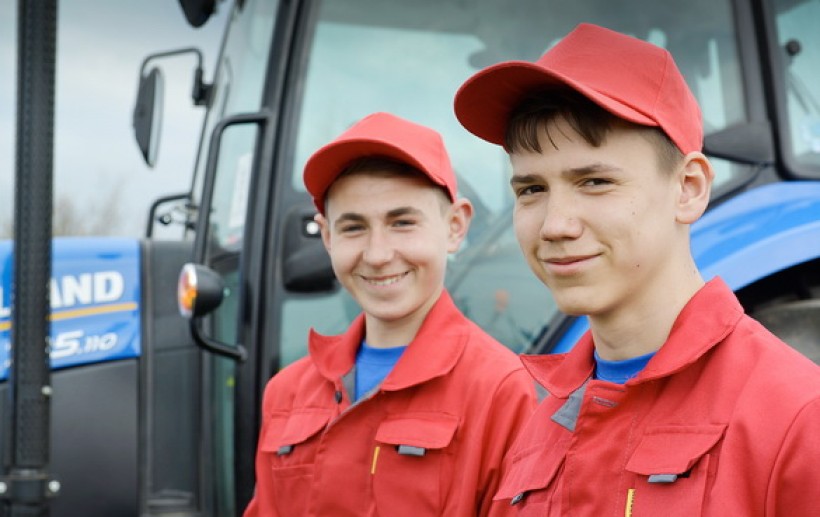 Практика для учнів та стажування для робітників: на Кіровоградщині відкрили НПЦ для представників аграрних професій