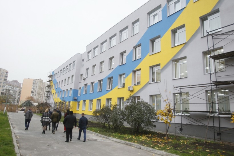 Сергій Шкарлет відвідав у Києві реконструйовану гімназію № 315