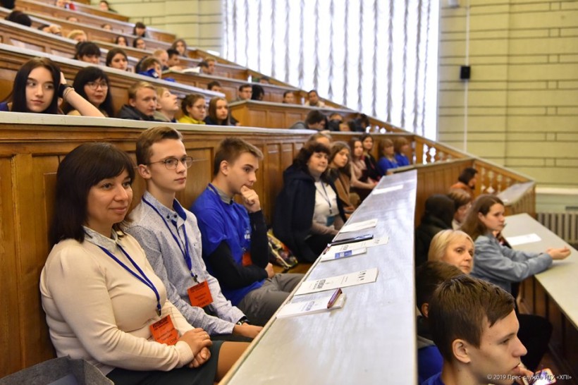 Учителі та школярі 6 регіонів країни долучилися до STEMCamp for educators  у ХПІ, - він триватиме до 1 листопада