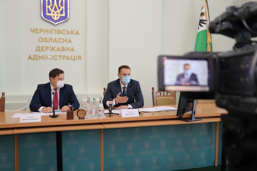 МОН розглядає три можливі сценарії початку навчального року – повідомив Сергій Шкарлет під час робочого візиту на Чернігівщину