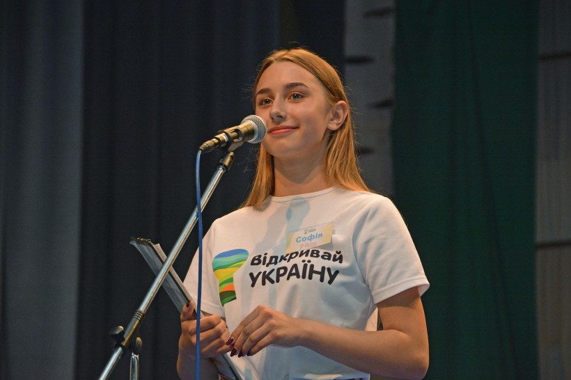 Діти важливі, але реформа не дісталась старших класів, тому школа не дає їм це відчути. Нас рятують проєкти на кшталт «Відкривай Україну», - Лілія Гриневич на півфіналі змагань