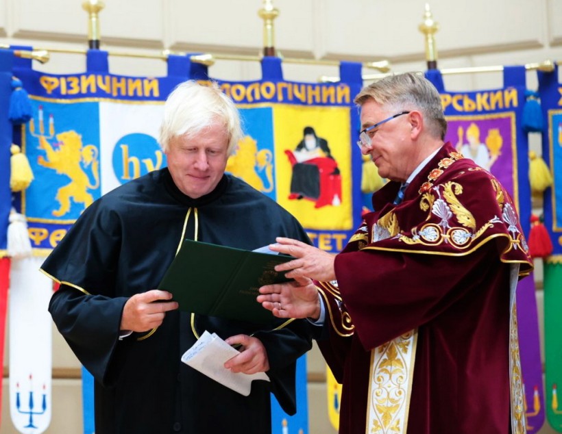Борис Джонсон отримав диплом Почесного доктора ЛНУ імені Івана Франка