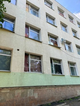 Сергій Шкарлет оглянув пошкоджені заклади освіти Сумщини та обговорив з керівництвом області підготовку до навчального року
