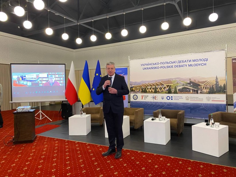 Перші українсько-польські дебати у Міжнародному центрі зустрічей студентської молоді